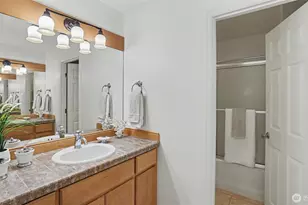 27106 SE 13th St, Sammamish, WA 98075 - Photo 30