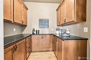 5601 48th Ave E, Tacoma, WA 98443 - Photo 10