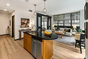 2716 Elliott Ave, Seattle, WA 98121 - Photo 10