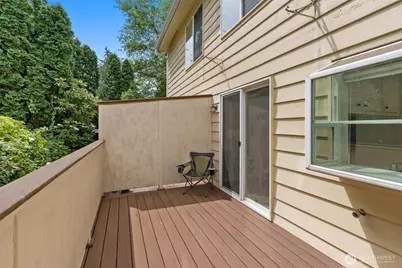 11802 98th Avenue NE #B6, Kirkland, WA 98034 - Photo 14