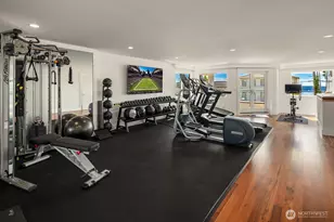 160 Highland Dr, Seattle, WA 98109 - Photo 28
