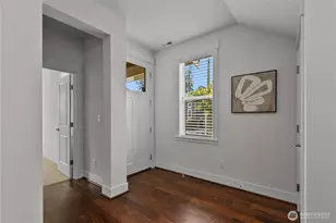 18704 45th Dr SE, Bothell, WA 98012 - Photo 6