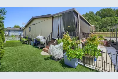 3611 NE I St #207, Auburn, WA 98002 - Photo 2