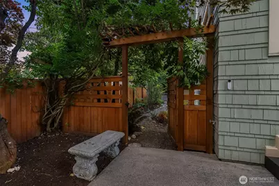 207 25th Avenue, Seattle, WA 98122 - Photo 38
