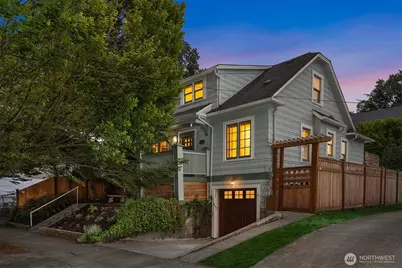 207 25th Avenue, Seattle, WA 98122 - Photo 1