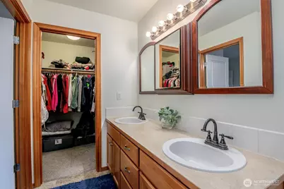 1405 NE Riddell Avenue, Orting, WA 98360 - Photo 18