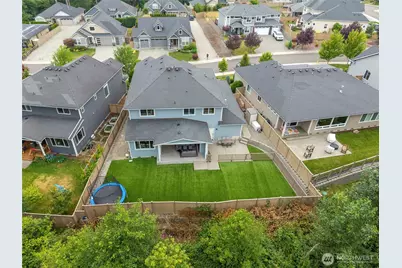 7704 Connells Prairie Road E, Bonney Lake, WA 98391 - Photo 36