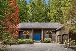 8387 NE Sumanee Pl, Bainbridge Island, WA 98110 - Photo 2