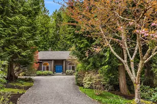 8387 NE Sumanee Pl, Bainbridge Island, WA 98110 - Photo 38