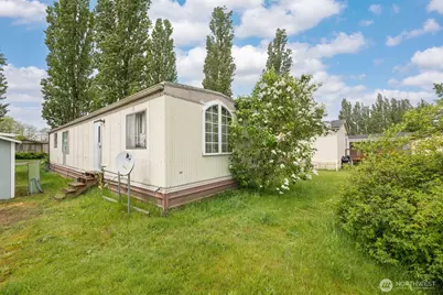 380 E Pole Road #16, Lynden, WA 98264 - Photo 4