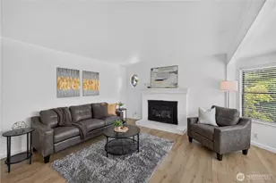 3310 SW 104th St, Seattle, WA 98146 - Photo 2
