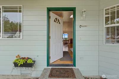 180 Kowntee Street, Camano Island, WA 98282 - Photo 2