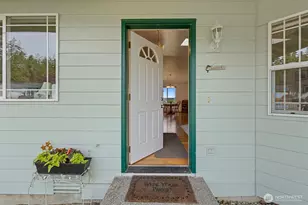 180 Kowntee St, Camano Island, WA 98282 - Photo 2