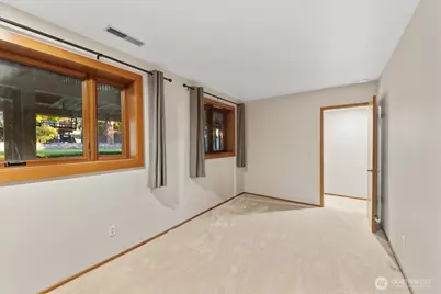 807 7th Avenue N, Edmonds, WA 98020 - Photo 28