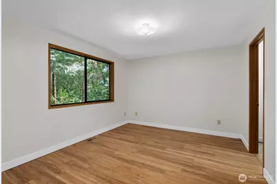 917 N 7th Avenue SW, Tumwater, WA 98512 - Photo 18
