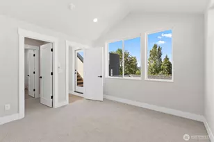 1407 29th Ave, Seattle, WA 98122 - Photo 10