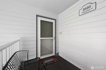 2020 Superior Street #202, Bellingham, WA 98229 - Photo 4
