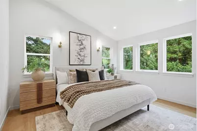 9725 Evanston Avenue N, Seattle, WA 98103 - Photo 20
