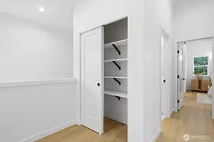 9725 Evanston Ave N, Seattle, WA 98103 - Photo 26