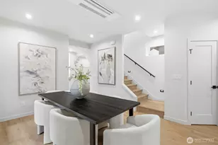 9725 Evanston Ave N, Seattle, WA 98103 - Photo 14