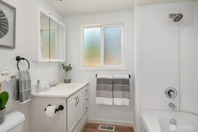 2021 204th Street SW, Lynnwood, WA 98036 - Photo 16