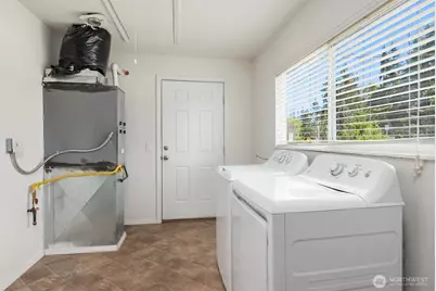 2021 204th Street SW, Lynnwood, WA 98036 - Photo 18