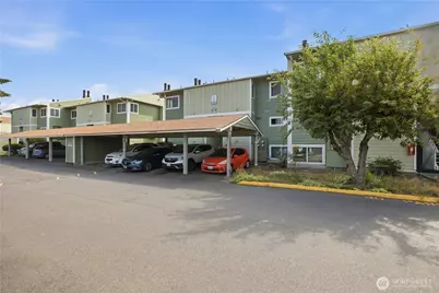 22240 24th Avenue S #E38, Des Moines, WA 98198 - Photo 2
