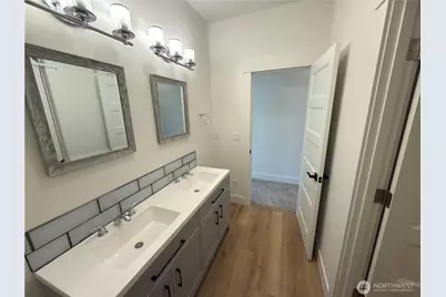 10528 13th Avenue W #A, Everett, WA 98204 - Photo 16