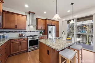 1321 Greenwish Walk NE, Issaquah, WA 98029 - Photo 8