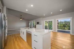 1229 SE Camano Dr, Camano Island, WA 98282 - Photo 18