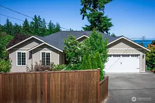 1229 SE Camano Dr, Camano Island, WA 98282 - Photo 4