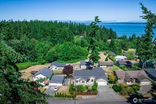 1229 SE Camano Dr, Camano Island, WA 98282 - Photo 8
