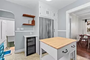 731 N 80th St, Seattle, WA 98103 - Photo 8