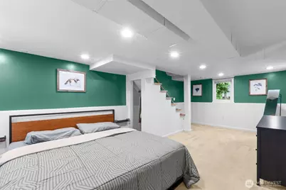 731 N 80th Street, Seattle, WA 98103 - Photo 12