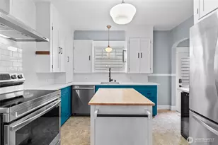 731 N 80th St, Seattle, WA 98103 - Photo 6