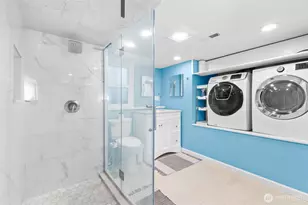 731 N 80th St, Seattle, WA 98103 - Photo 14