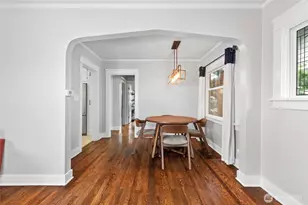 731 N 80th St, Seattle, WA 98103 - Photo 18