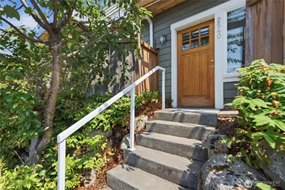 2540 14th Avenue W, Seattle, WA 98119 - Photo 16
