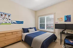2540 14th Ave W, Seattle, WA 98119 - Photo 20