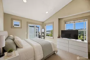 2540 14th Ave W, Seattle, WA 98119 - Photo 18