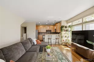 2540 14th Ave W, Seattle, WA 98119 - Photo 8