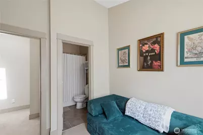 2540 14th Avenue W, Seattle, WA 98119 - Photo 26