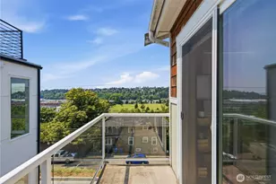 2540 14th Ave W, Seattle, WA 98119 - Photo 2