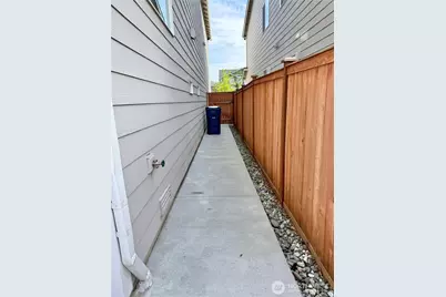8409 52nd St NE, Marysville, WA 98270 - Photo 32