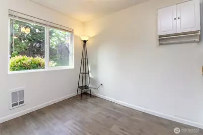 15280 Macadam Road S #E104, Tukwila, WA 98188 - Photo 8