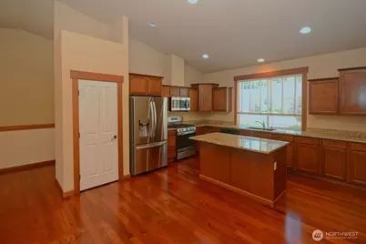 10123 88th Court SW, Lakewood, WA 98498 - Photo 4