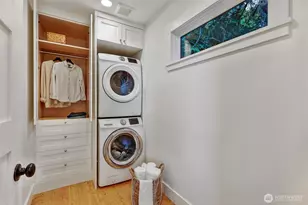 4011 SW Massachusetts St, Seattle, WA 98116 - Photo 24