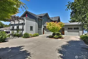 512 Cascade Ave, Langley, WA 98260 - Photo 2