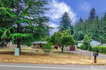 2437 Rocky Point Road NW, Bremerton, WA 98312 - Photo 10