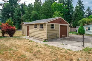 2437 Rocky Point Rd NW, Bremerton, WA 98312 - Photo 4